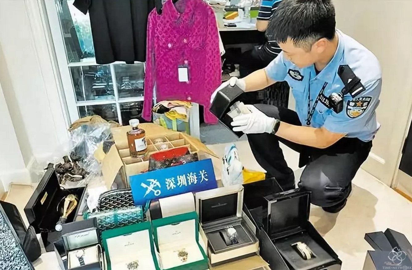 上海深圳海关联手破获3.2亿元特大奢侈品走私案！
