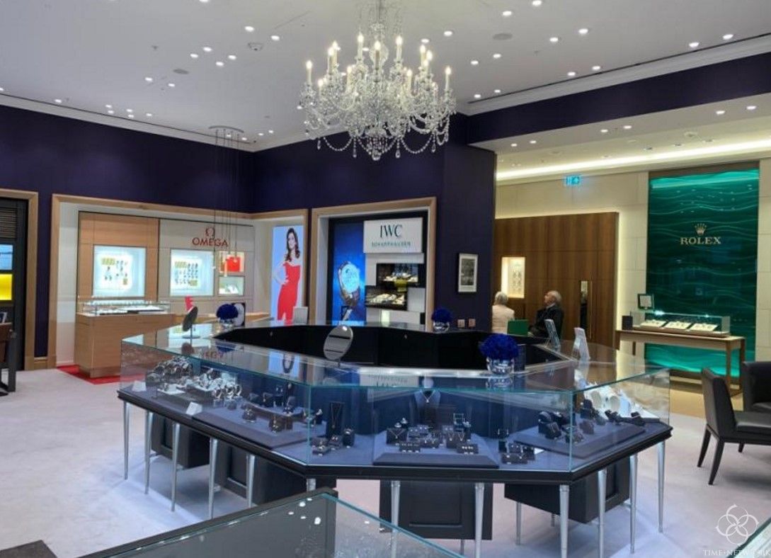 线下购买手表是找专卖店还是找代理商开的集合店？