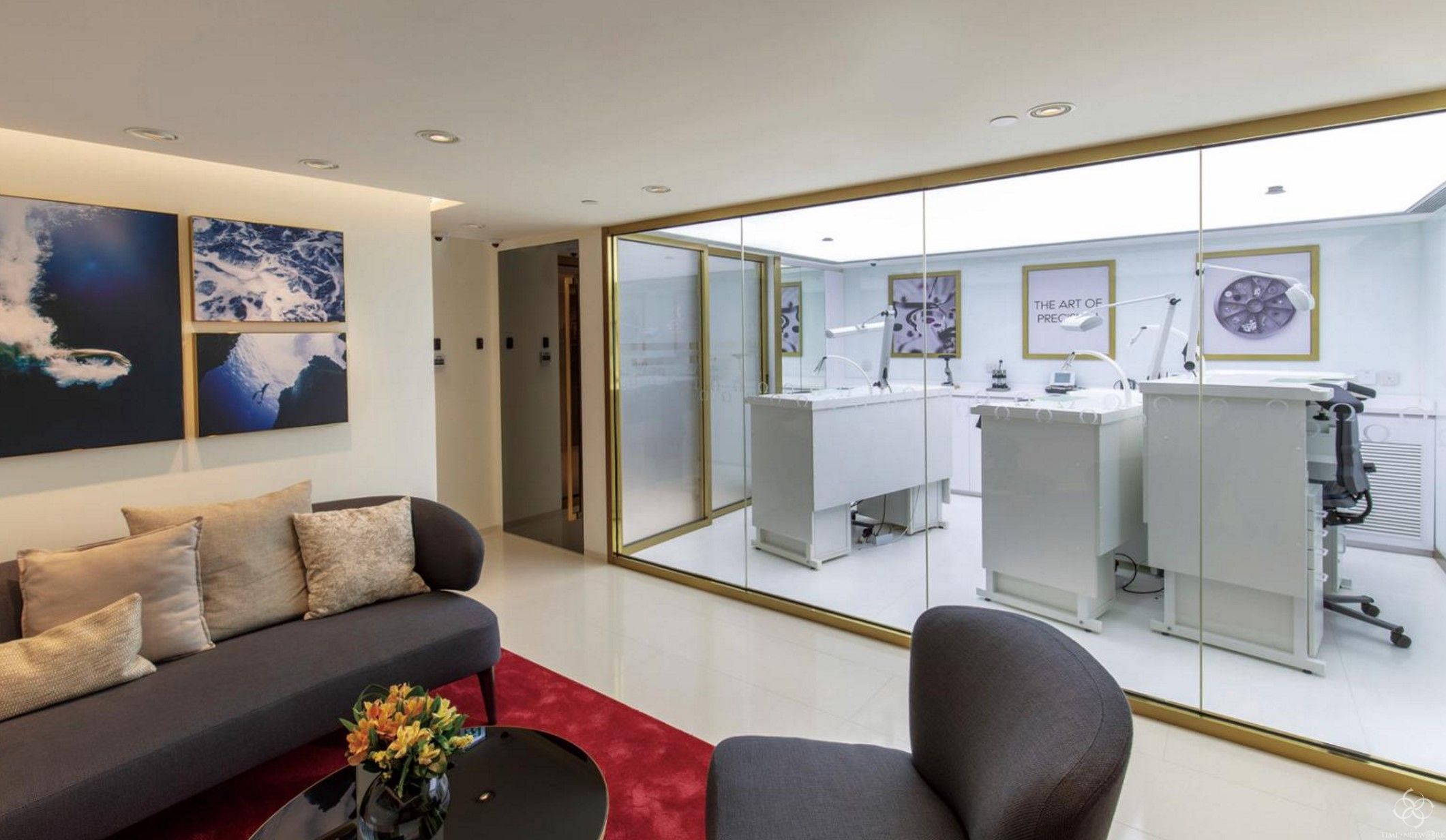 高端腕表线下营销新绝招！帮助客户了解瑞士制表文化！