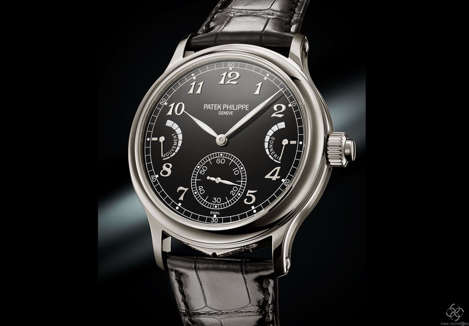 百达翡丽和爱彼推出大自鸣腕表