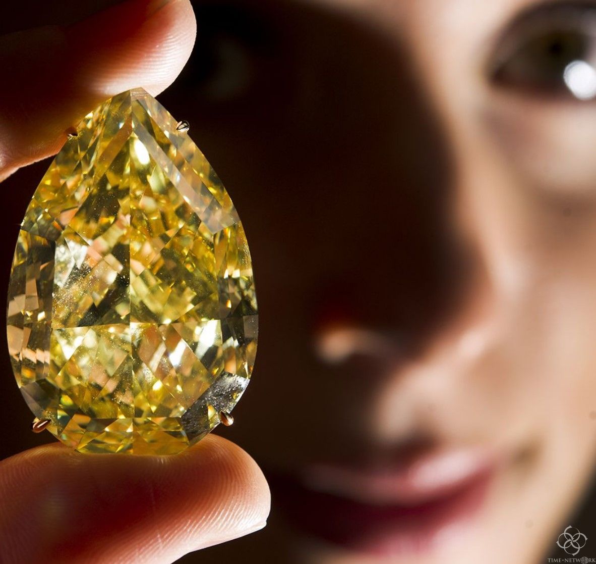 世界最大的超级黄钻