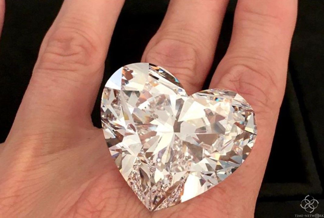 一颗永流传的心形钻石  