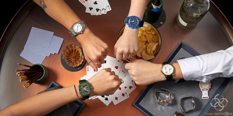 选择方形的还是圆形的腕表？