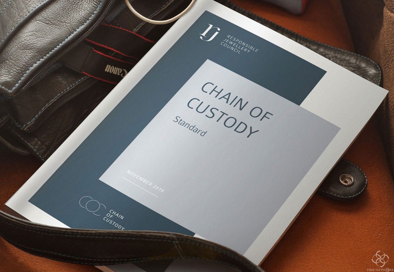 ​哪些顶级奢侈品牌加入了珠宝责任委员会？